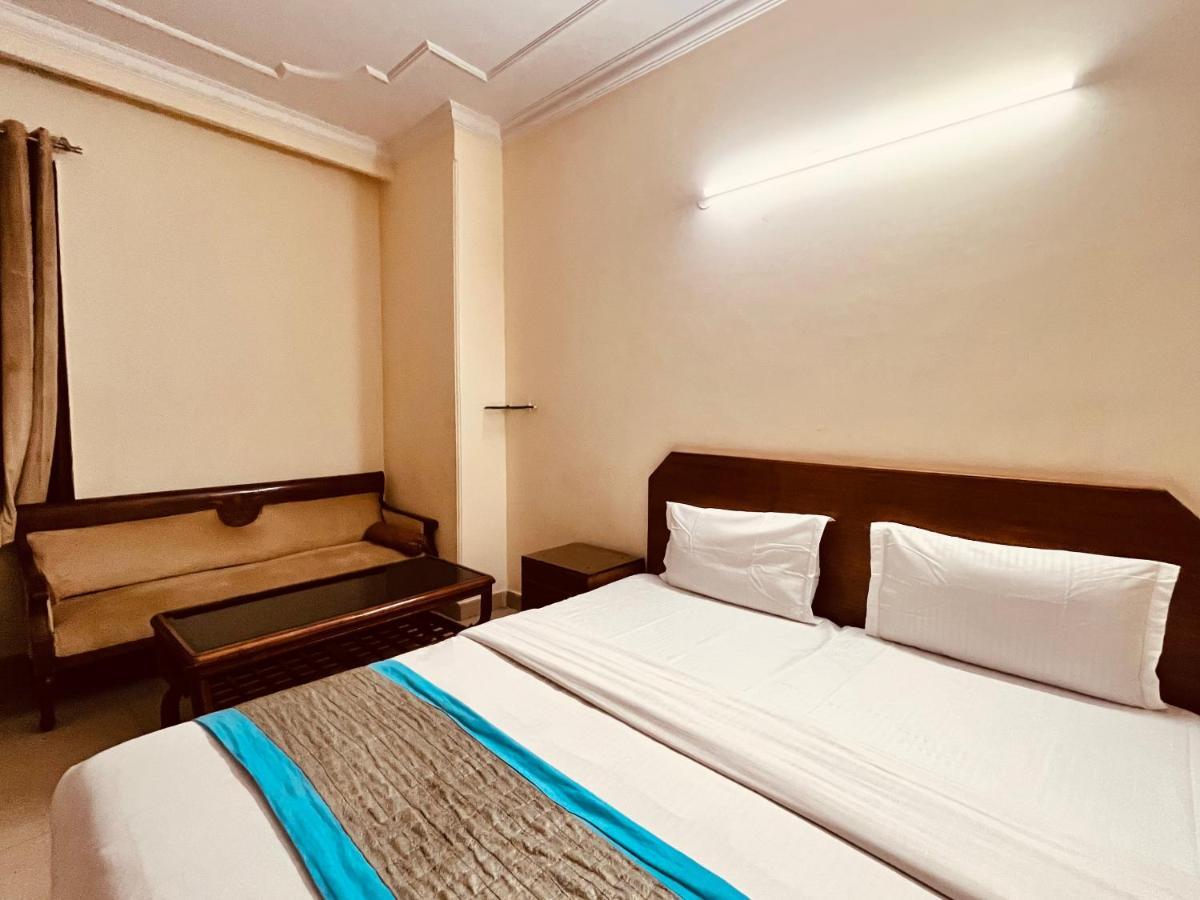 Ashoka Hotel Karol Bagh Delhi نيودلهي المظهر الخارجي الصورة