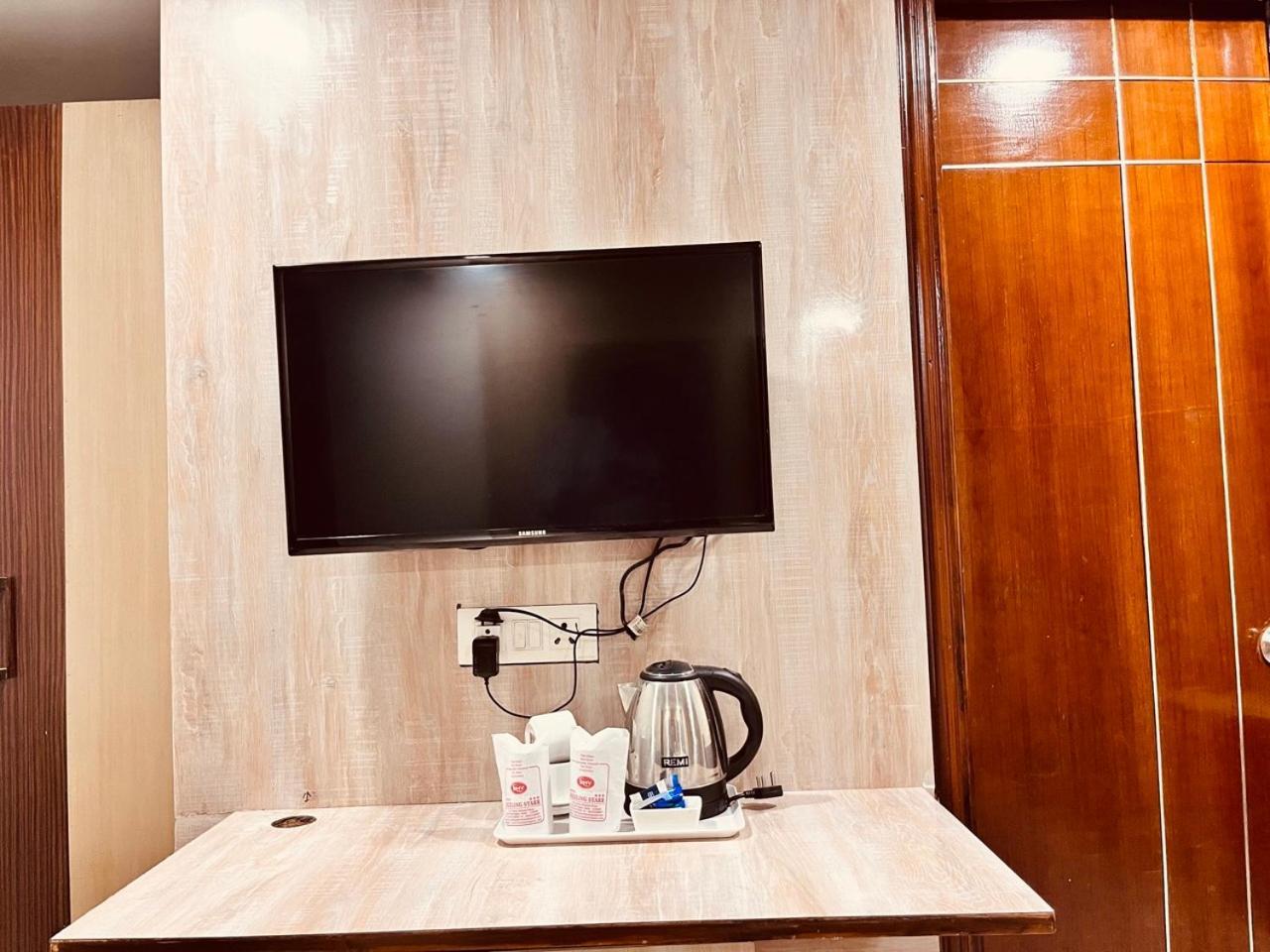 Ashoka Hotel Karol Bagh Delhi نيودلهي المظهر الخارجي الصورة