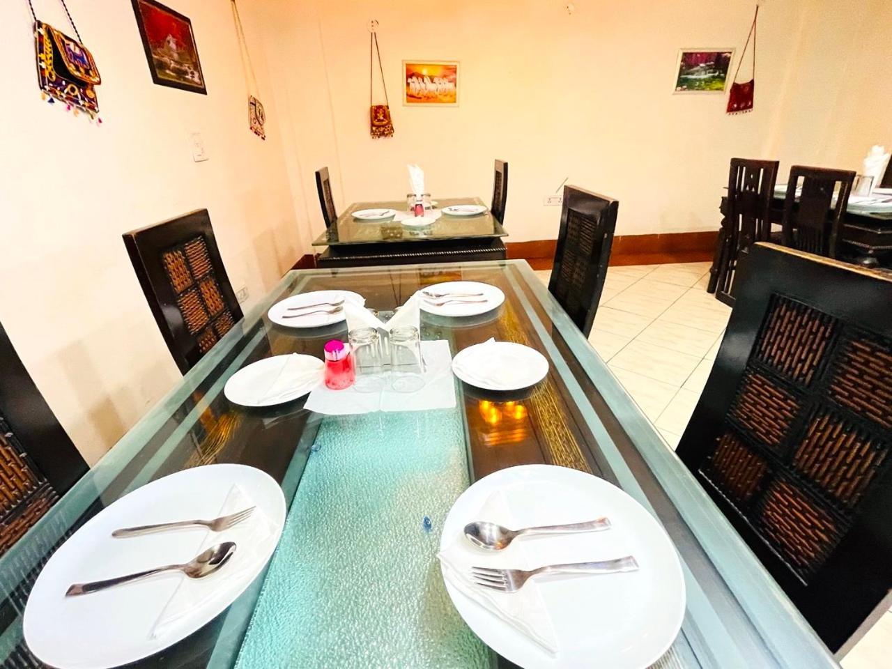 Ashoka Hotel Karol Bagh Delhi نيودلهي المظهر الخارجي الصورة