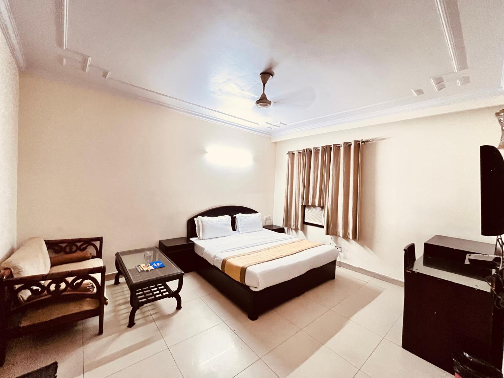 Ashoka Hotel Karol Bagh Delhi نيودلهي المظهر الخارجي الصورة
