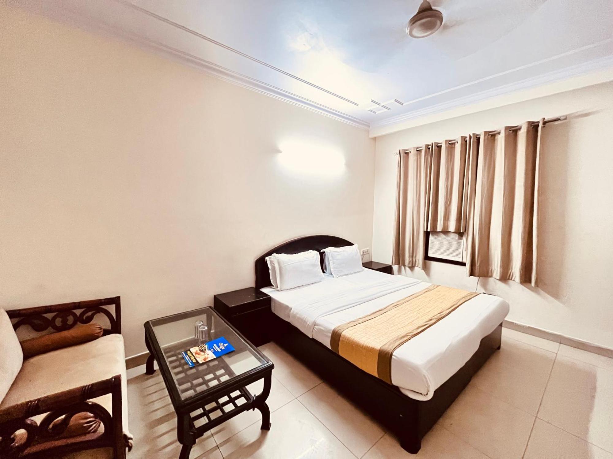 Ashoka Hotel Karol Bagh Delhi نيودلهي المظهر الخارجي الصورة